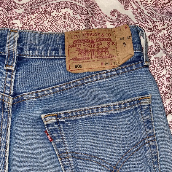 Levi's Jeans - Picture 2 of 6